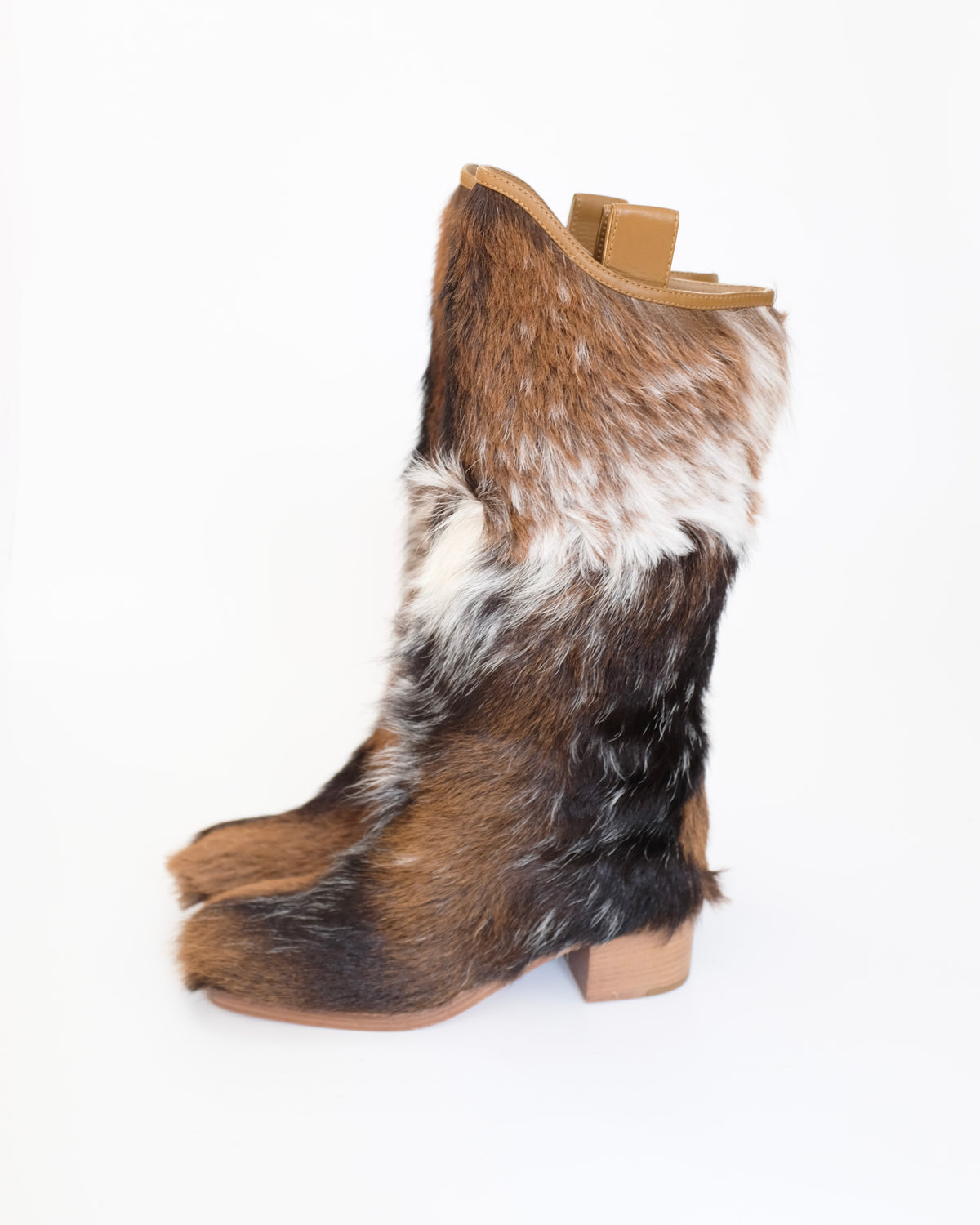 Chanel Métiers d'Art 2014 Fur Boots (38.5)