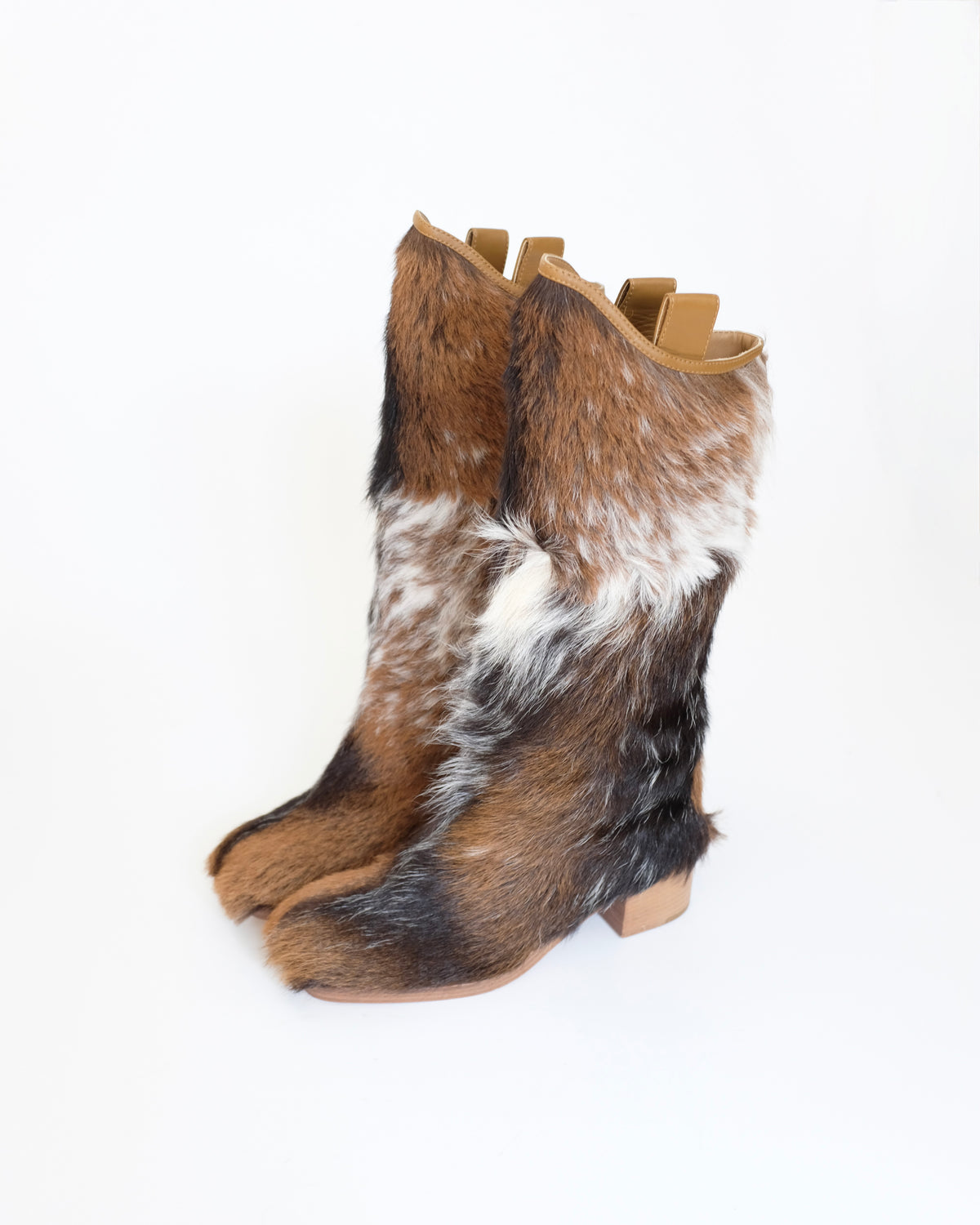 Chanel Métiers d'Art 2014 Fur Boots (38.5)