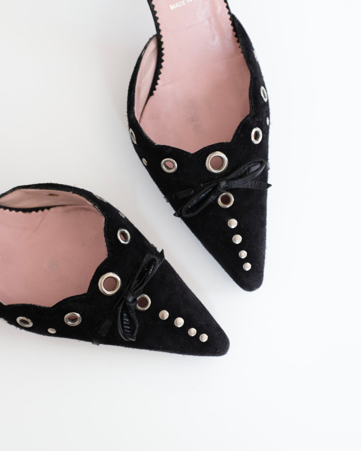 Prada Black Suede Eyelet Kitten Heels (37.5)