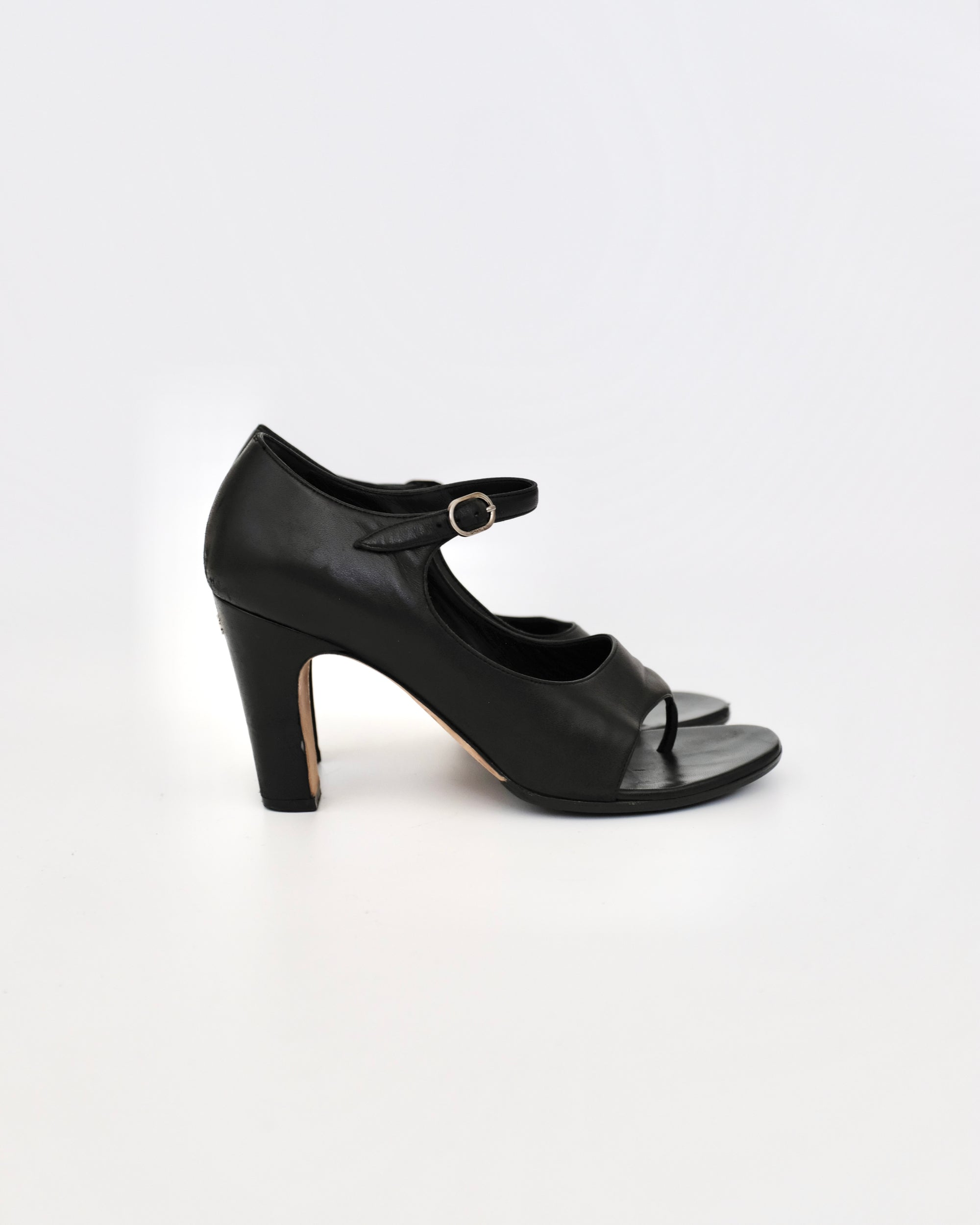 Chanel Resort 2012 Flip Flop Mary Janes (38)