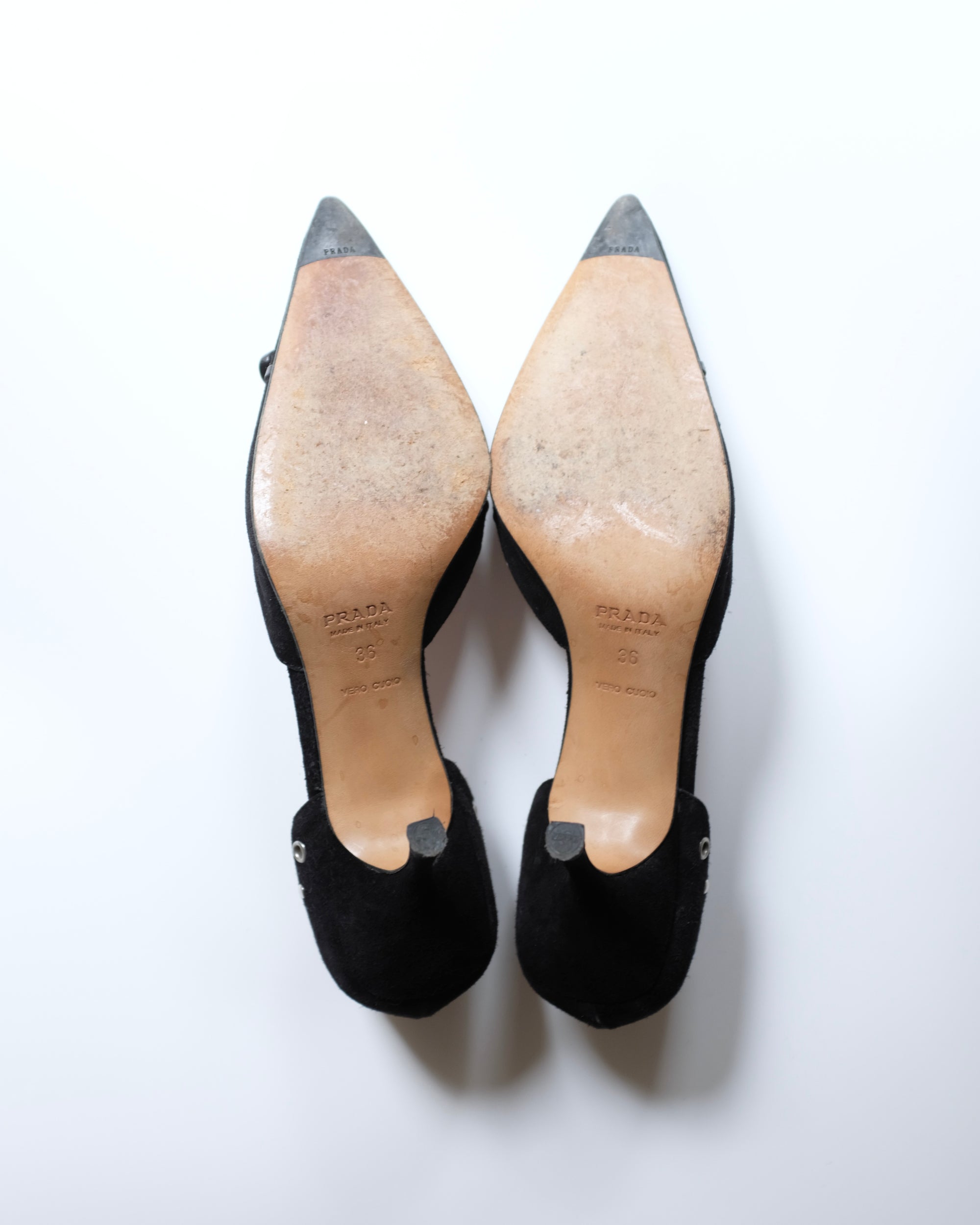 Prada Black Suede Eyelet Kitten Heels (37.5)