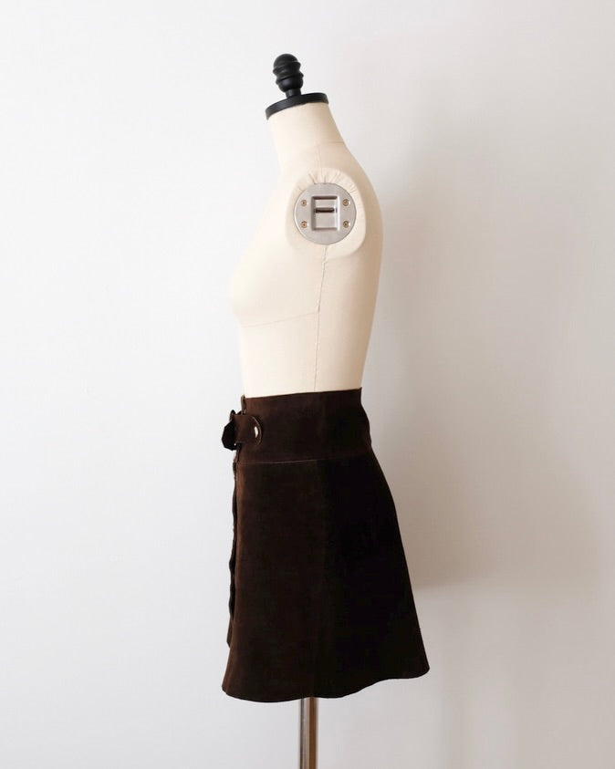Vintage 1970's Brown Suede Mini Skirt (XS)