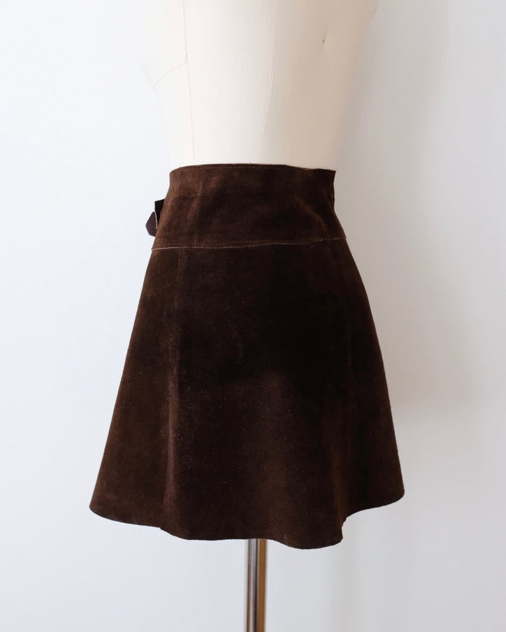 Vintage 1970's Brown Suede Mini Skirt (XS)