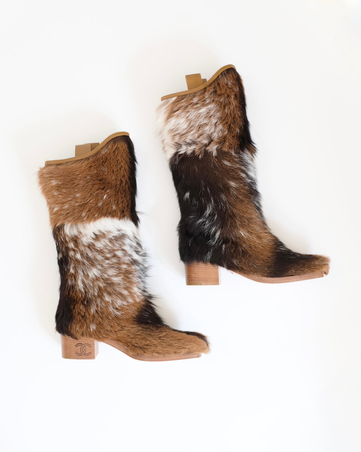 Chanel Métiers d'Art 2014 Fur Boots (38.5)