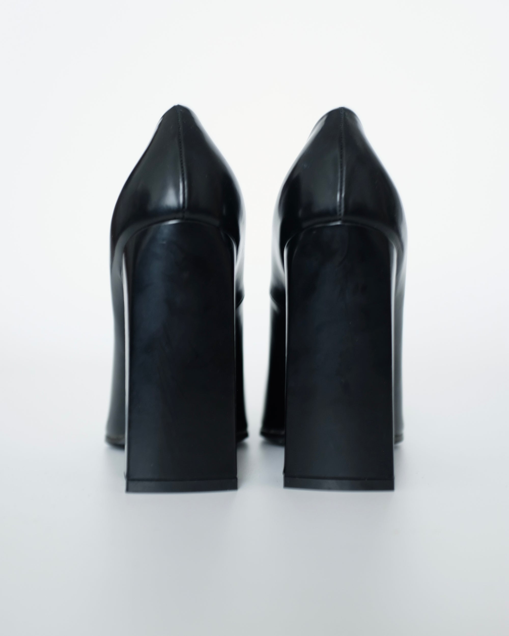 Balenciaga Pointed Block Heels (38)