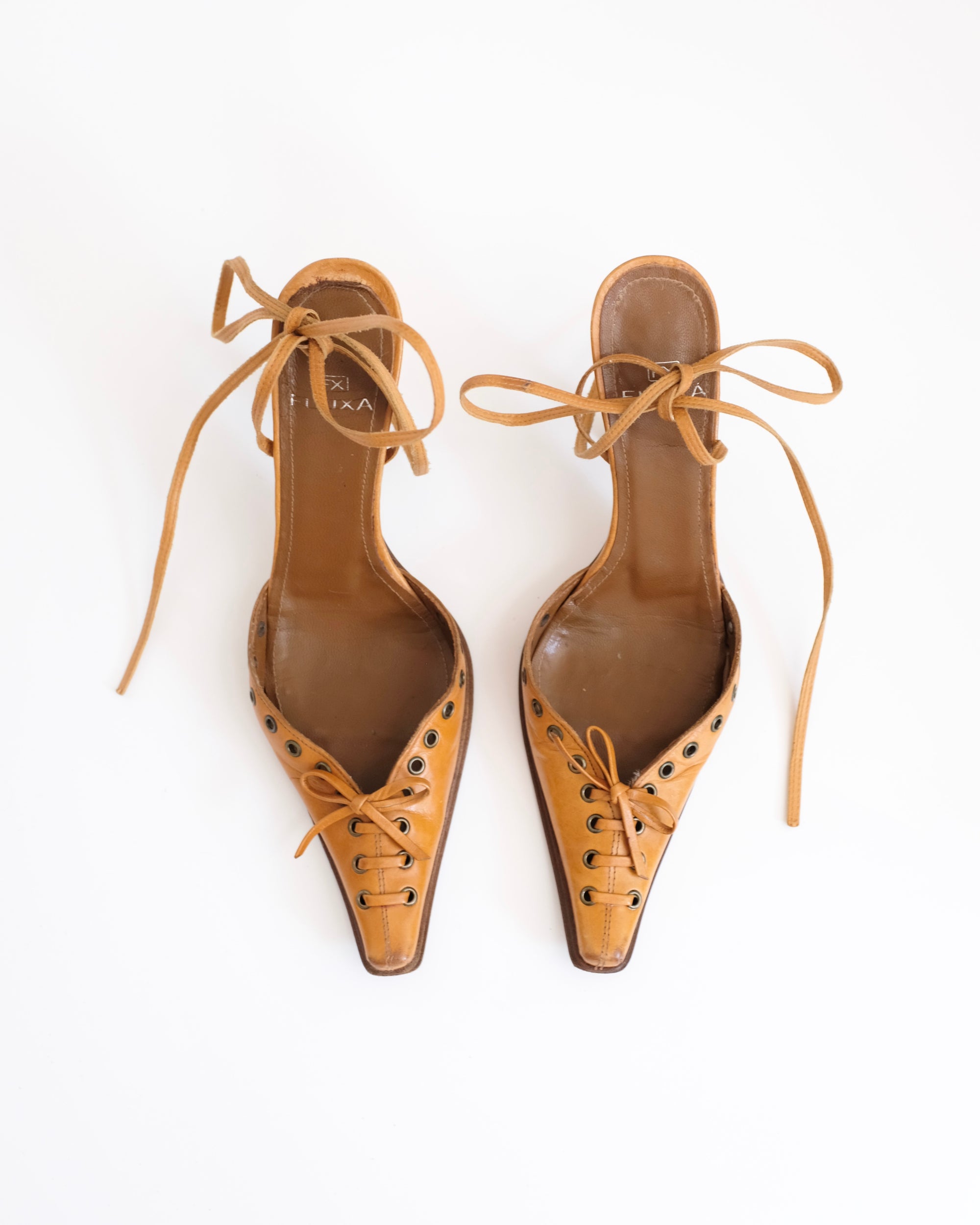 Vintage Lace Up Eyelet Heels (37)