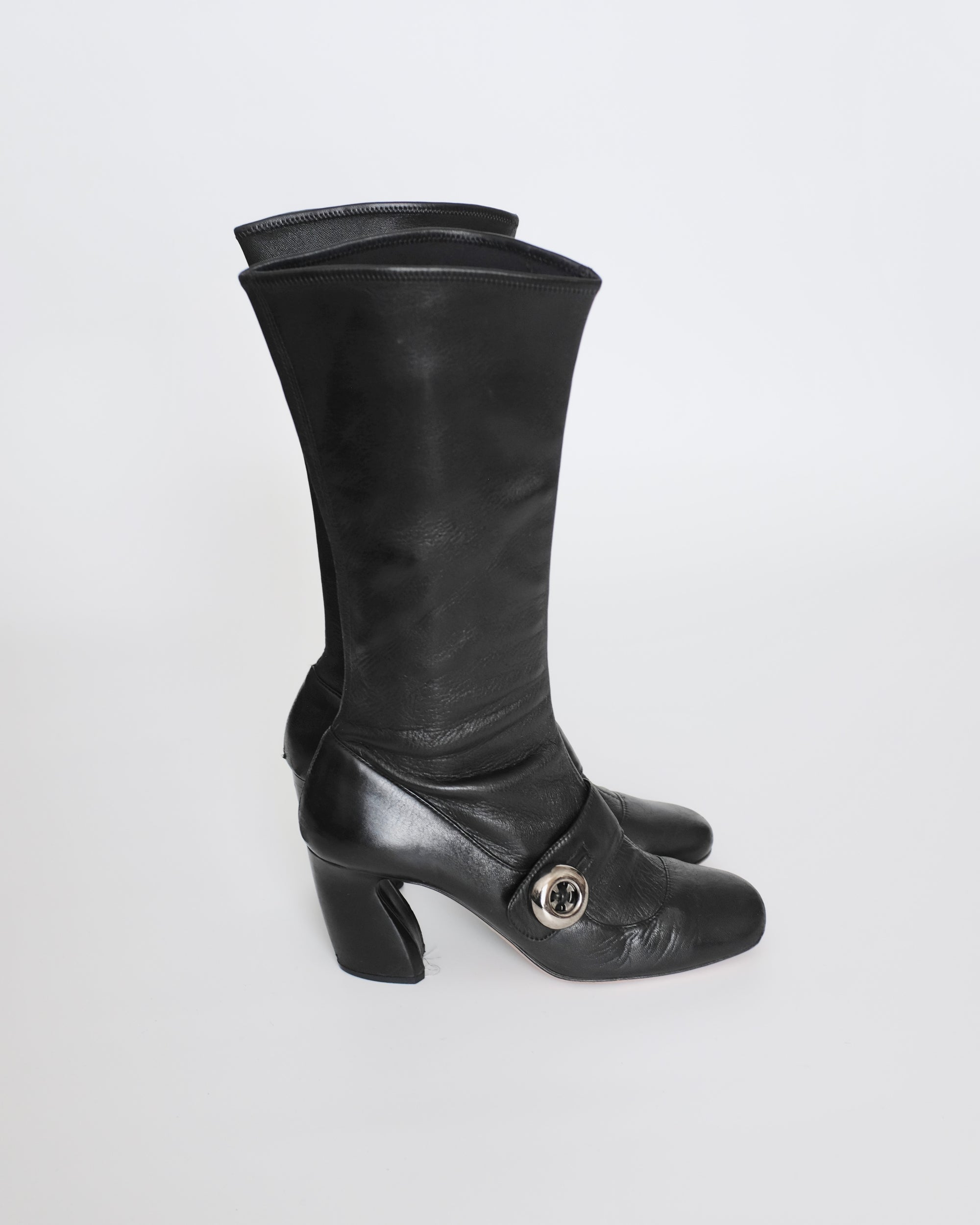 Prada FW2011 Mary Jane Button Boots (38.5)