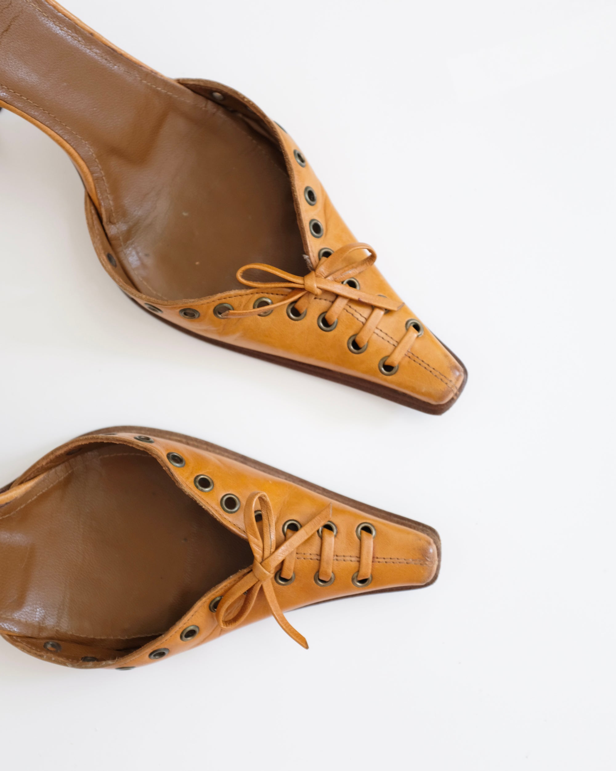 Vintage Lace Up Eyelet Heels (37)