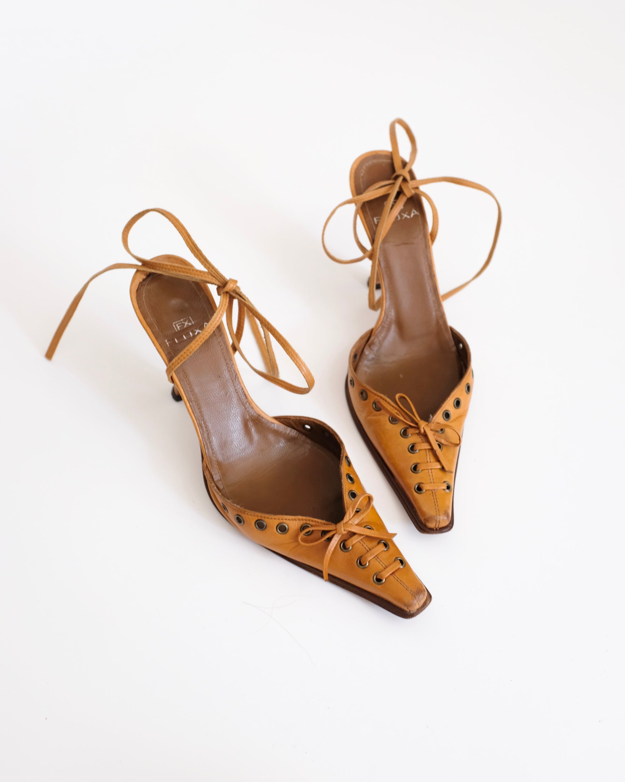 Vintage Lace Up Eyelet Heels (37)