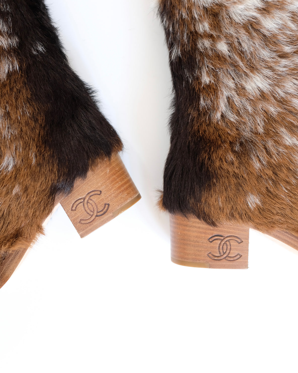 Chanel Métiers d'Art 2014 Fur Boots (38.5)