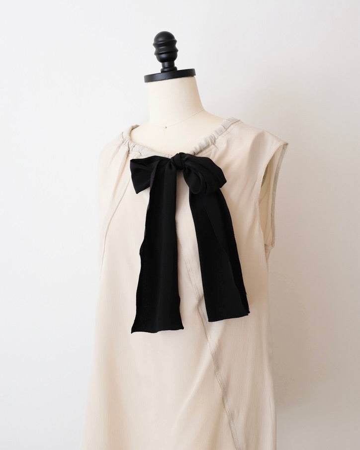 Prada SS2009 Tie Neck Sleeveless Blouse (M)